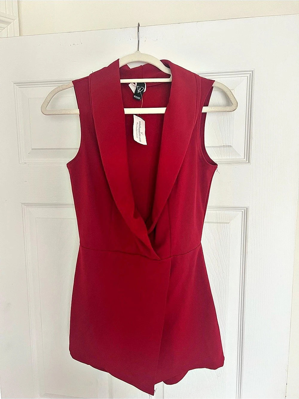 NWT Windsor Sleeveless Romper SMALL